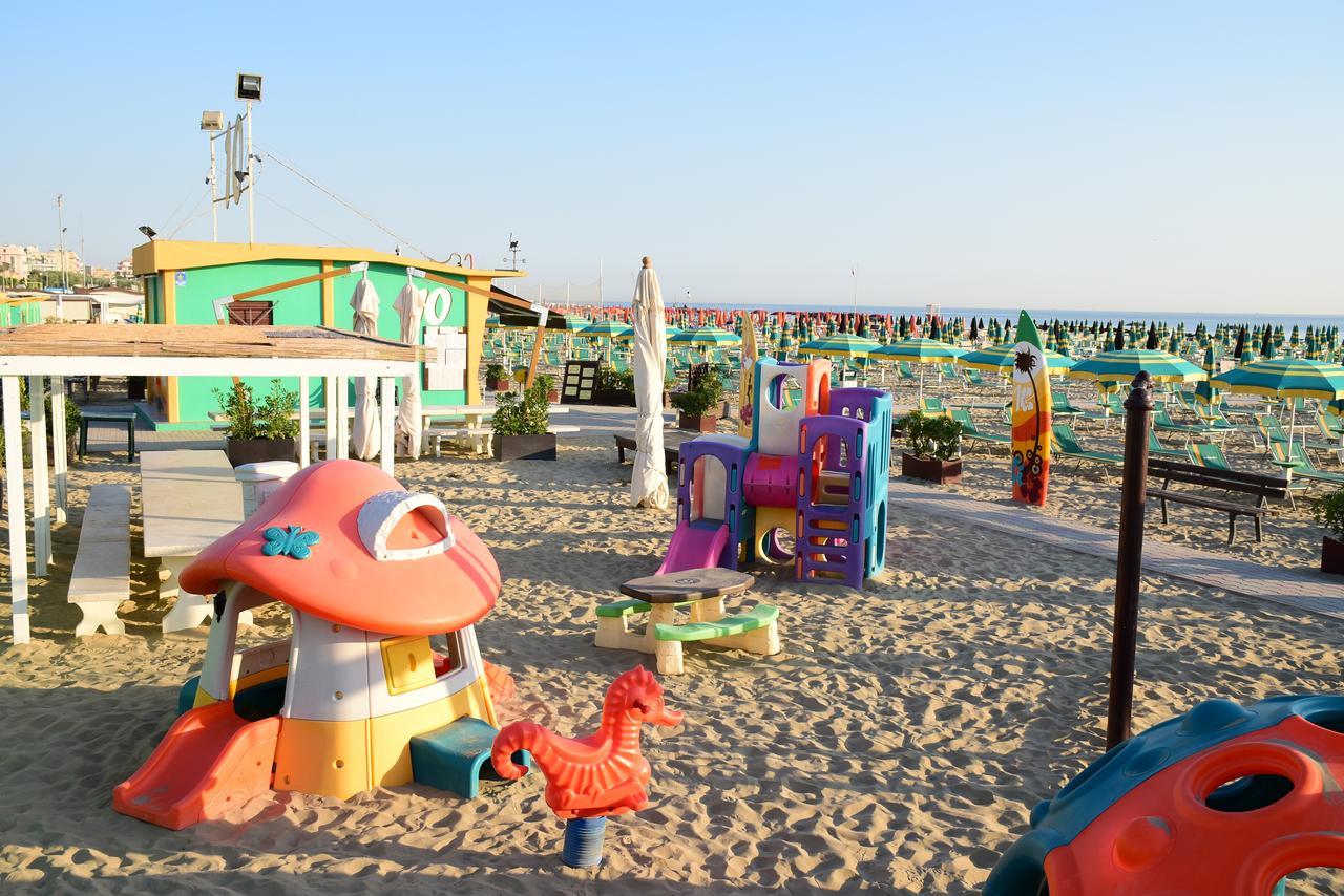 Hotel Houston Rimini Eksteriør billede