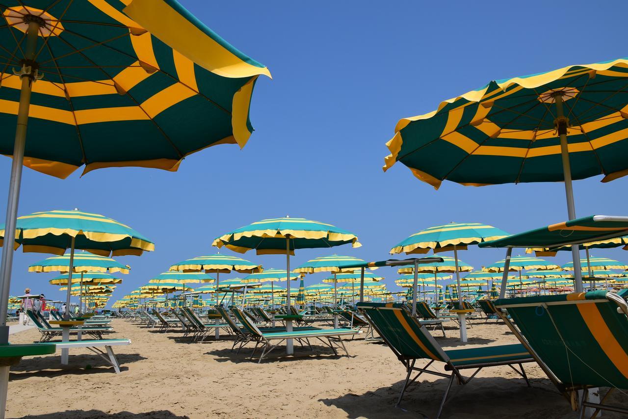 Hotel Houston Rimini Eksteriør billede